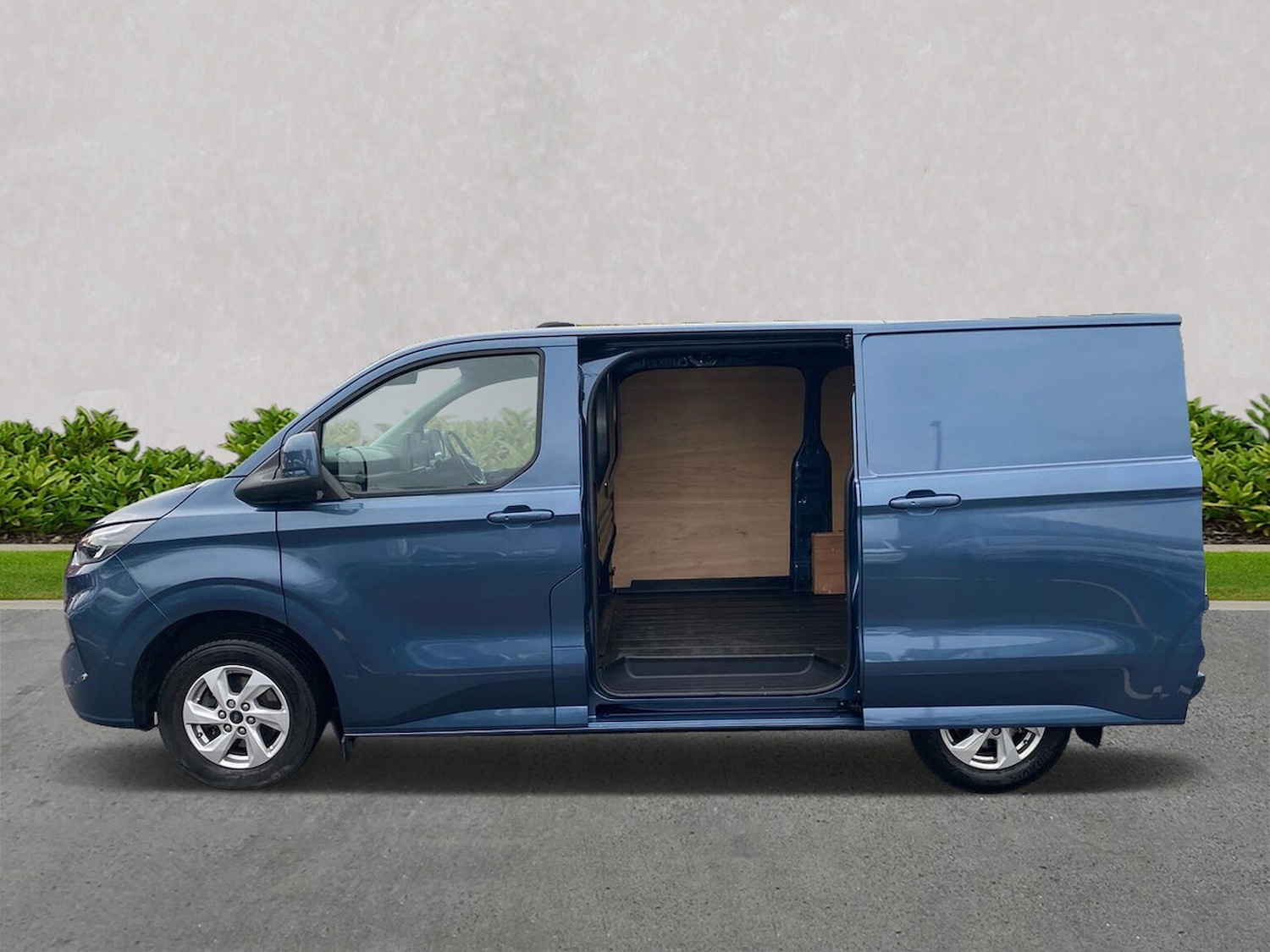 Used Ford Transit Custom 2024 for sale - 76422389: Photo 3
