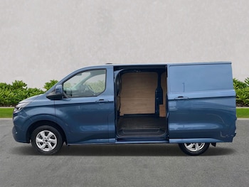 Used Ford Transit Custom 2024 for sale - 76422389: Photo