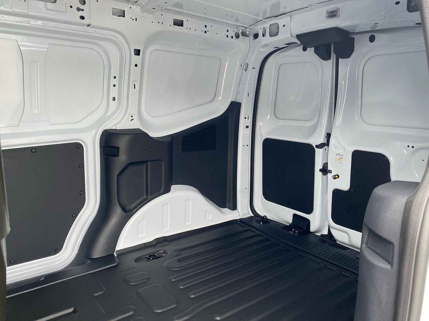 Used Ford Transit Courier 2025 for sale - 76418246: Photo 17