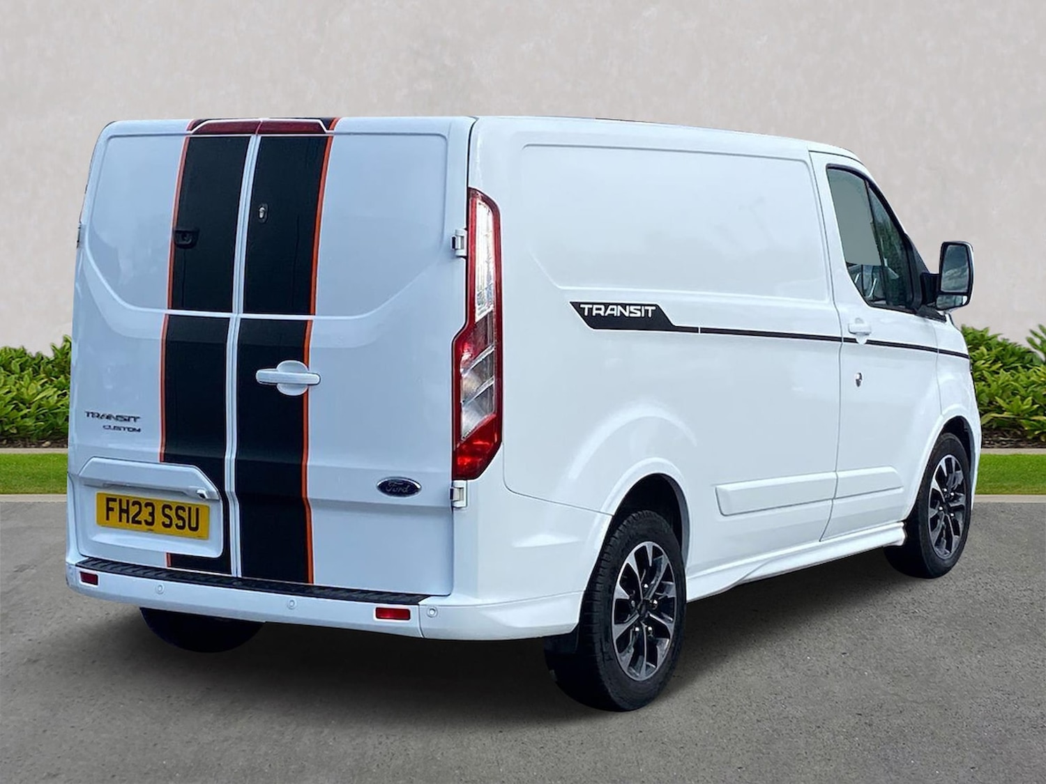 Used Ford Transit Custom 2023 for sale - 76331095: Photo 2