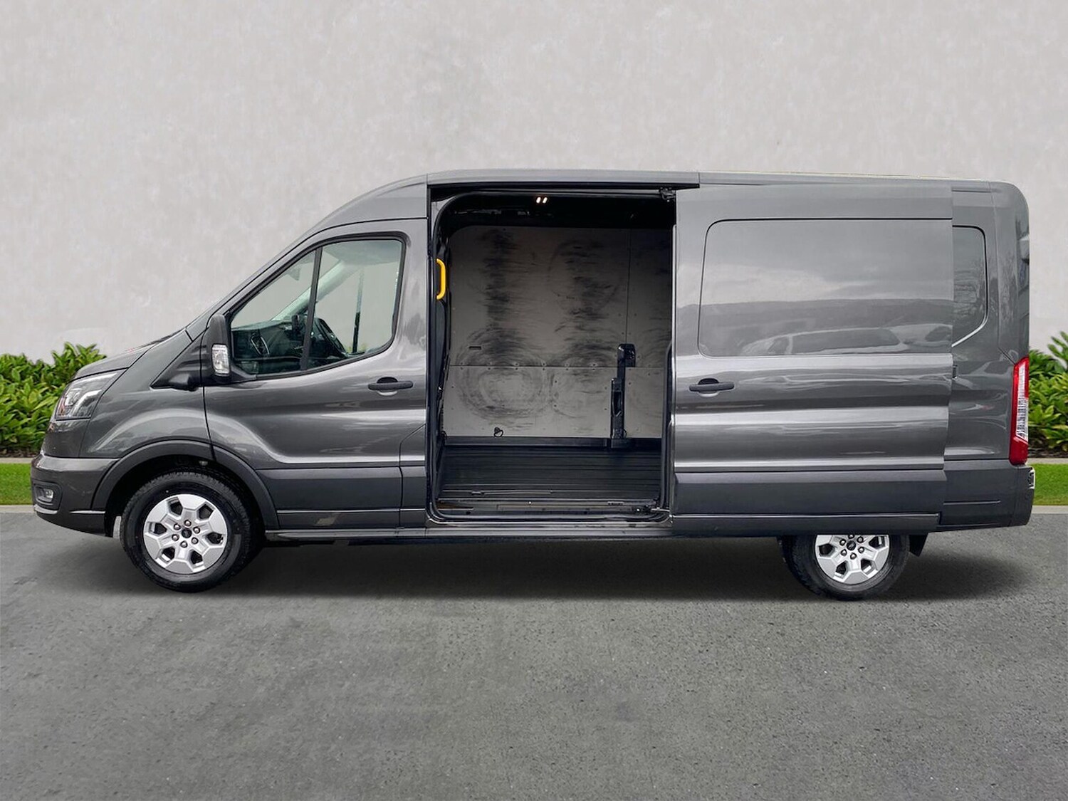 Used Ford Transit 2024 for sale - 76357954: Photo 3