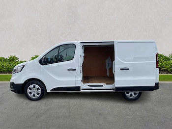 Used Renault Trafic 2023 for sale - 76237018: Photo