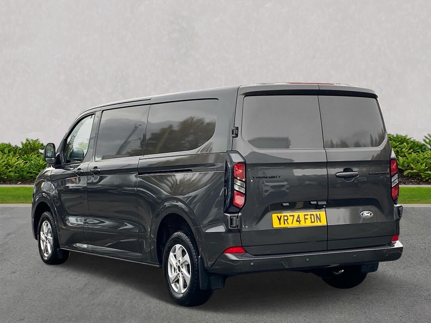 Used Ford Transit Custom 2024 for sale - 76536623: Photo 2