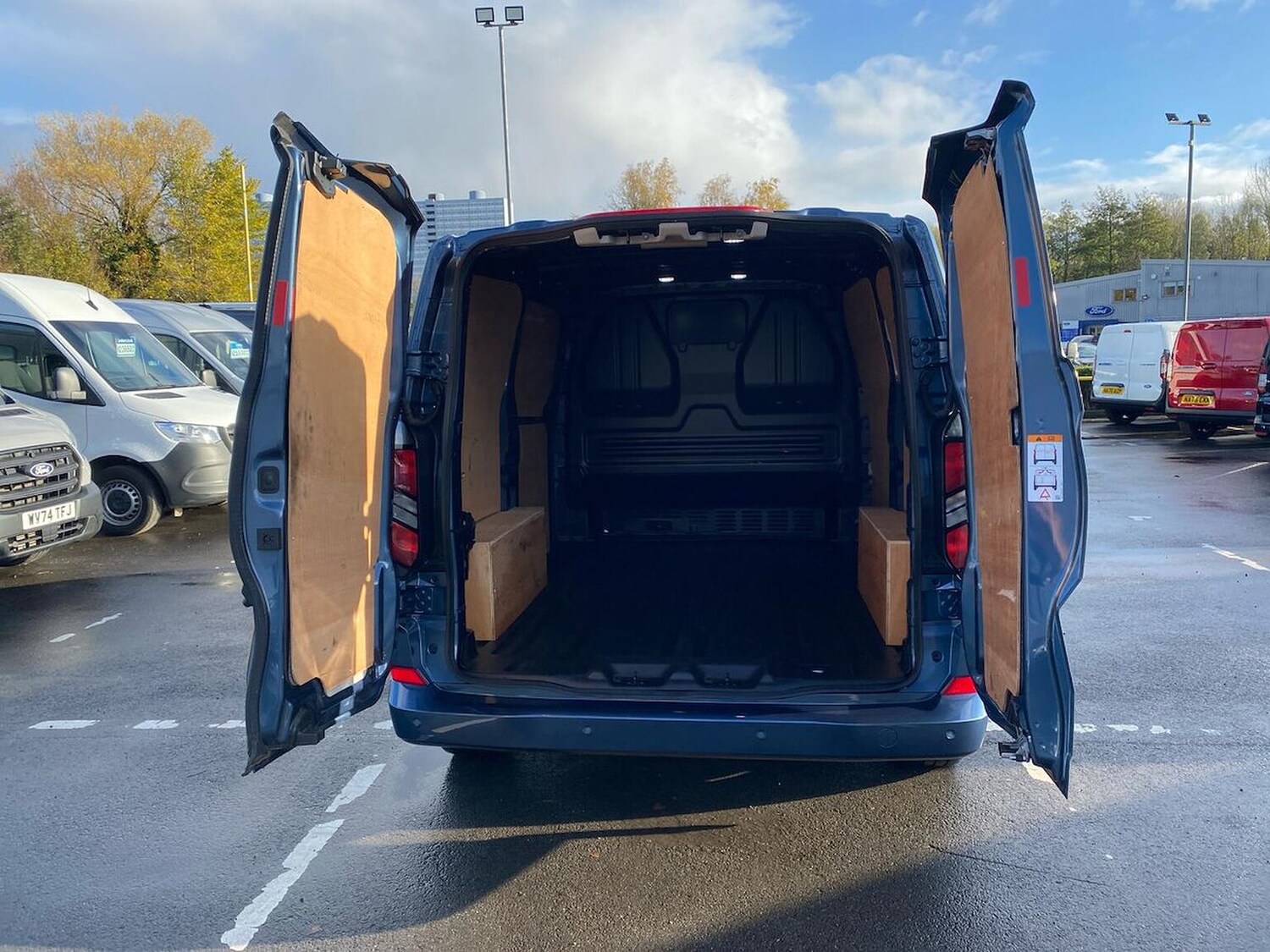 Used Ford Transit Custom 2024 for sale - 76694612: Photo 6