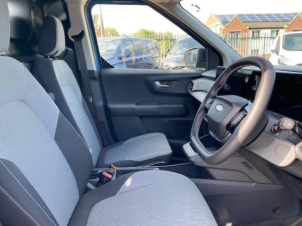 Used Ford Transit Courier 2025 for sale - 75437399: Photo 16
