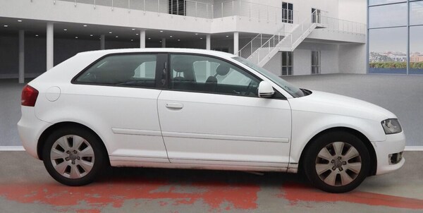 Used Audi A3 2009 for sale - 76094933: Photo 2