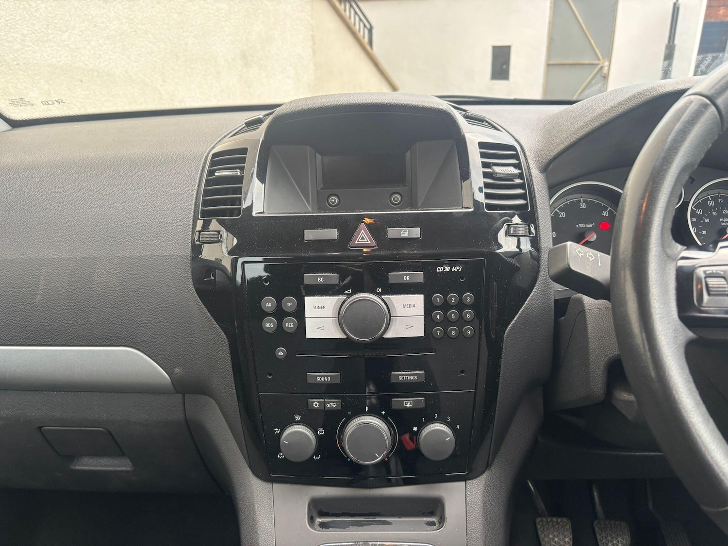 Used Vauxhall Zafira 2013 for sale - 76174821: Photo 13