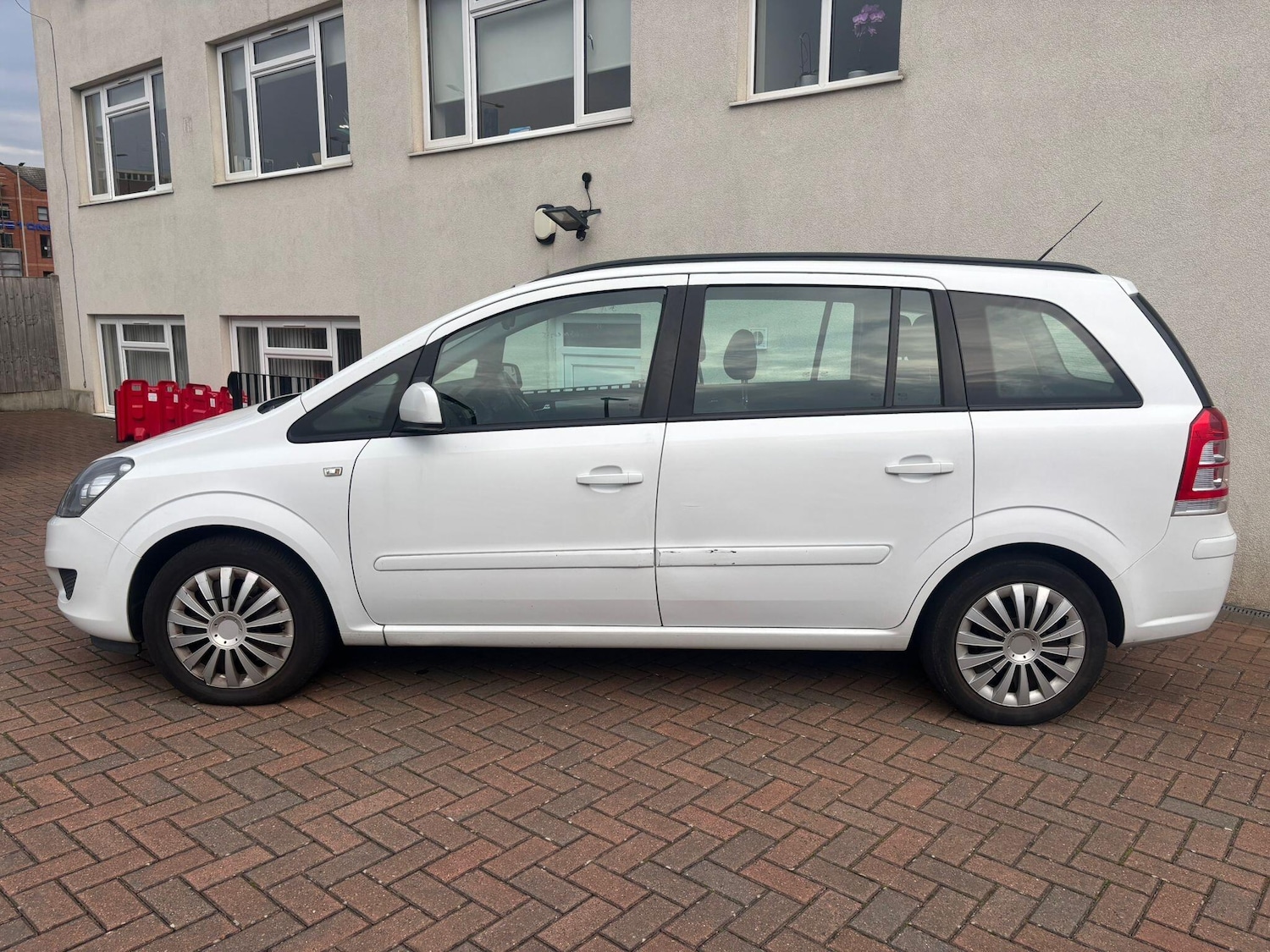 Used Vauxhall Zafira 2013 for sale - 76174821: Photo 3
