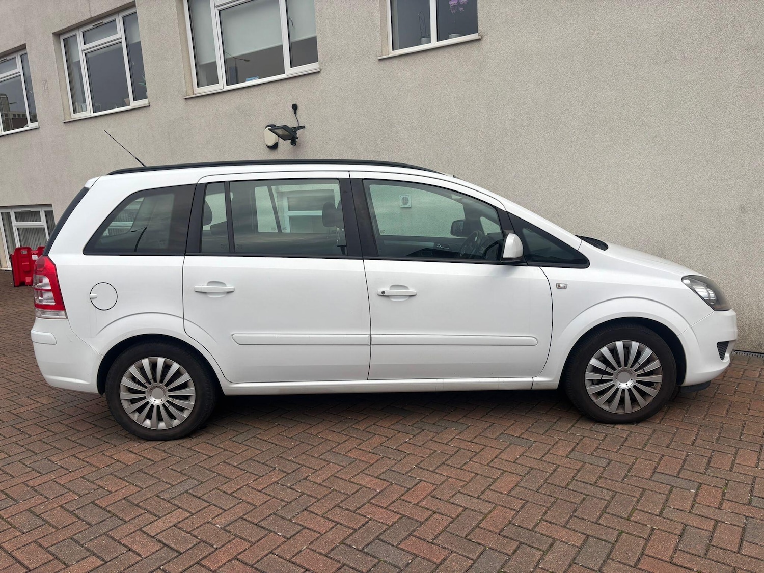 Used Vauxhall Zafira 2013 for sale - 76174821: Photo 5