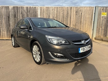 Used Vauxhall Astra 2013 for sale - 75670483: Photo