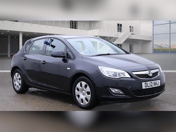 Vauxhall - Astra