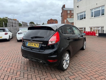 Used Ford Fiesta 2015 for sale - 75915747: Photo