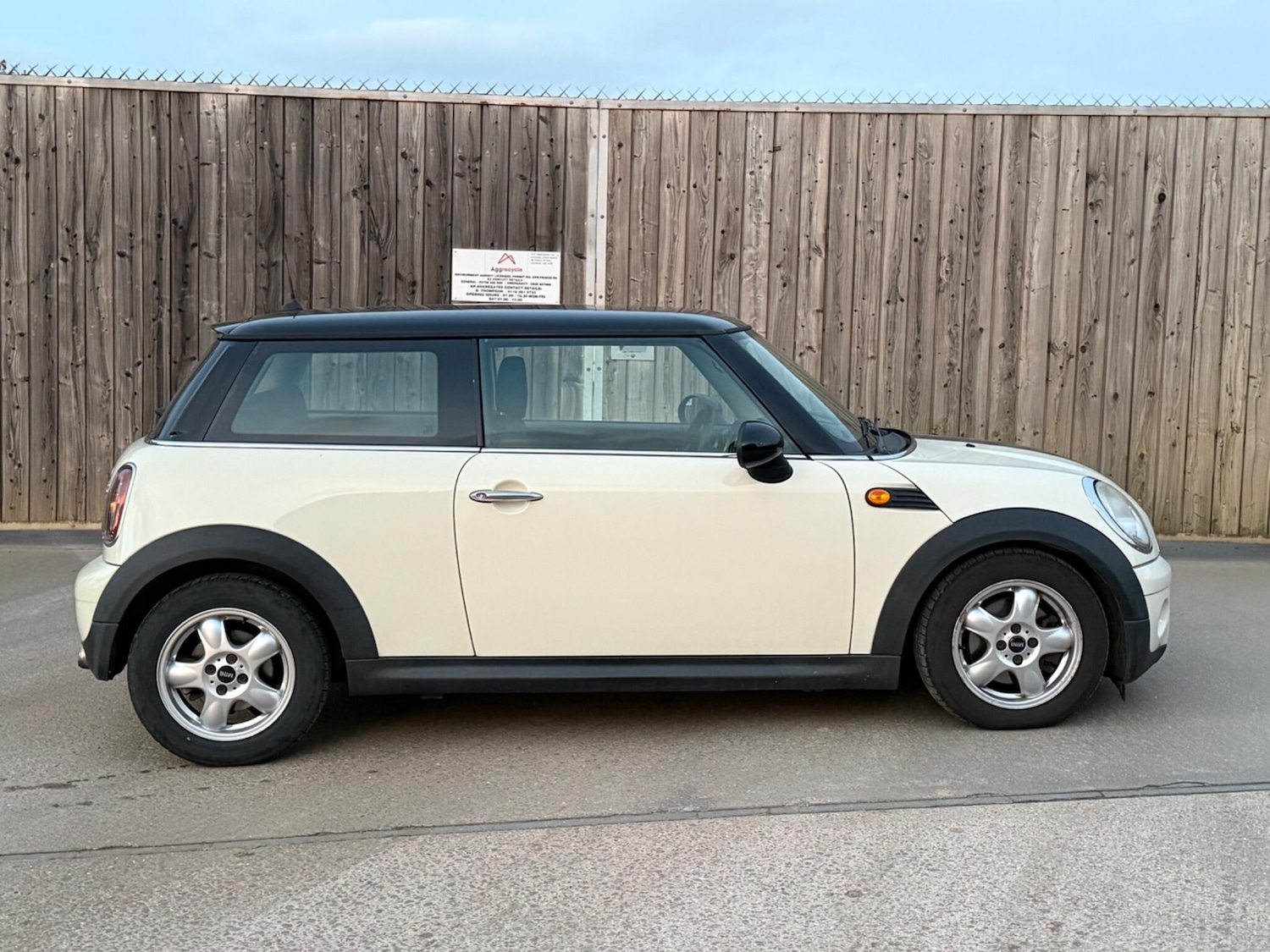 Used MINI Hatch 2008 for sale - 76175215: Photo 3