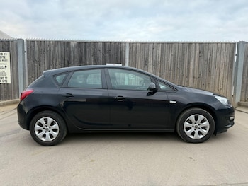 Used Vauxhall Astra 2015 for sale - 75669693: Photo