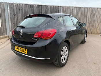 Used Vauxhall Astra 2015 for sale - 75669693: Photo