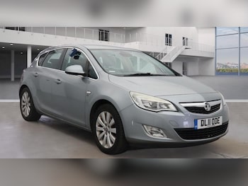 Vauxhall - Astra