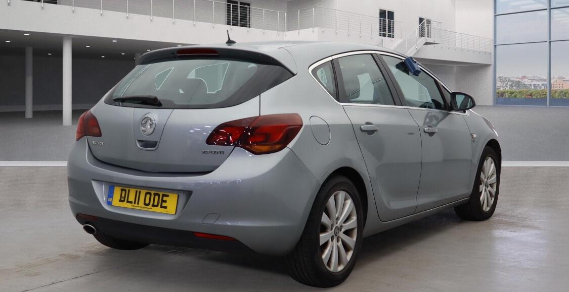 Used Vauxhall Astra 2011 for sale - 76175583: Photo 3