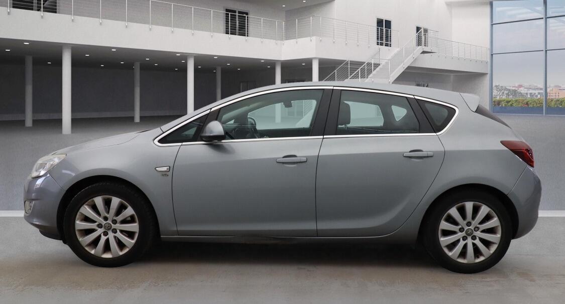 Used Vauxhall Astra 2011 for sale - 76175583: Photo 5