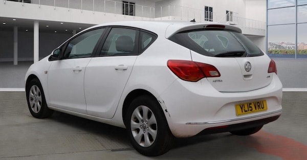 Used Vauxhall Astra 2015 for sale - 76283228: Photo 4