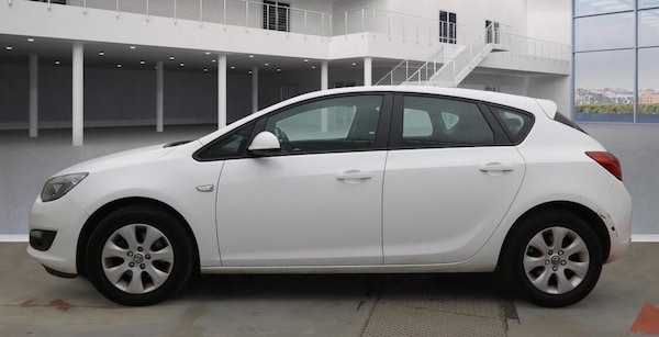 Used Vauxhall Astra 2015 for sale - 76283228: Photo 5