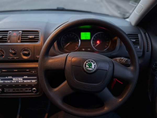 Used Skoda Roomster 2012 for sale - 75670898: Photo 17