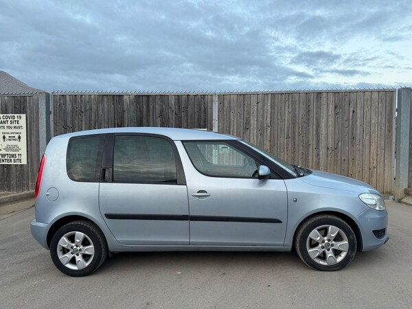 Used Skoda Roomster 2012 for sale - 75670898: Photo 3
