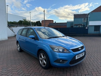 2010 (10) - 1.6 Titanium 5dr