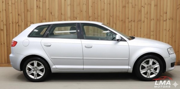 Used Audi A3 2010 for sale - 76227278: Photo 2