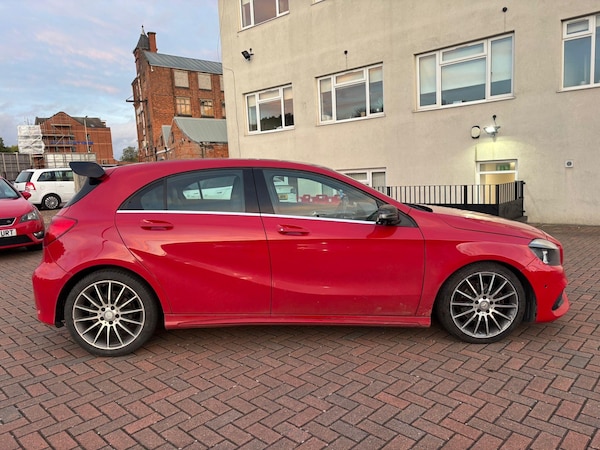 Used Mercedes-Benz A-Class 2014 for sale - 76189881: Photo 2