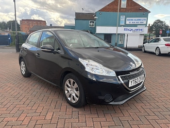 Peugeot - 208