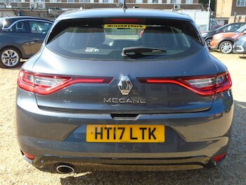 Used Renault Megane 2017 for sale - 75972654: Photo