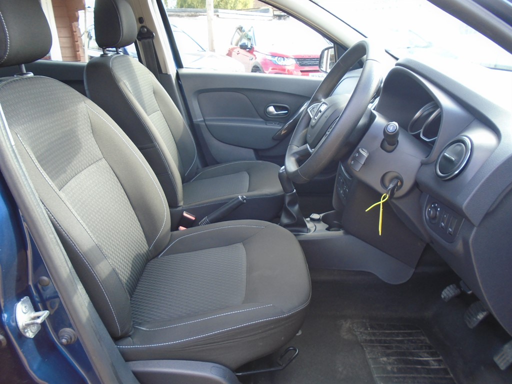 Used Dacia Sandero 2017 for sale - 76131023: Photo 15