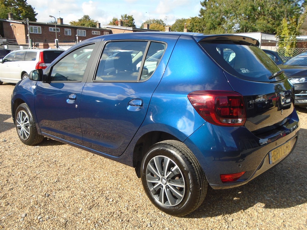 Used Dacia Sandero 2017 for sale - 76131023: Photo 5