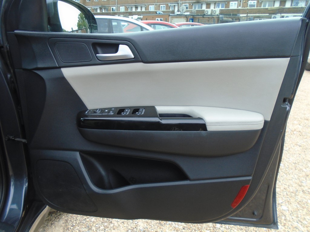 Used Kia Sportage 2018 for sale - 76442165: Photo 13