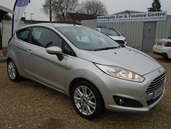 2015 - 1.25 82 Zetec 3dr