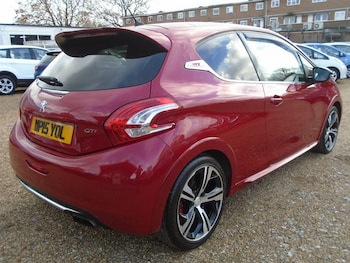 Used Peugeot 208 2015 for sale - 76384671: Photo