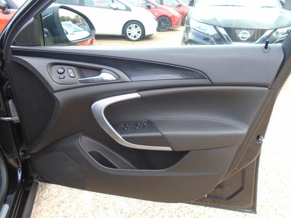Used Vauxhall Insignia 2015 for sale - 76104493: Photo 13