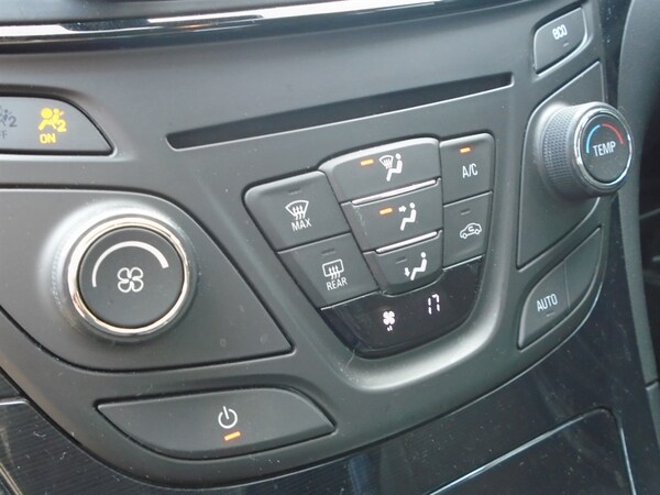 Used Vauxhall Insignia 2015 for sale - 76104493: Photo 21
