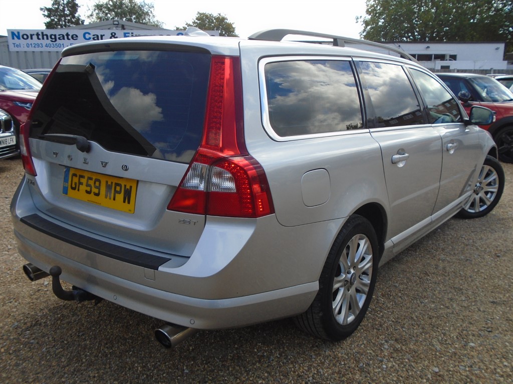 Used Volvo V70 2009 for sale - 76104528: Photo 10