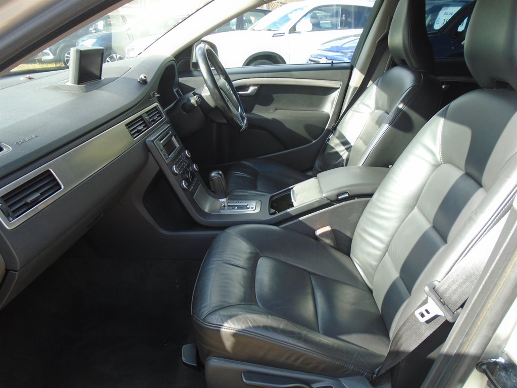 Used Volvo V70 2009 for sale - 76104528: Photo 20