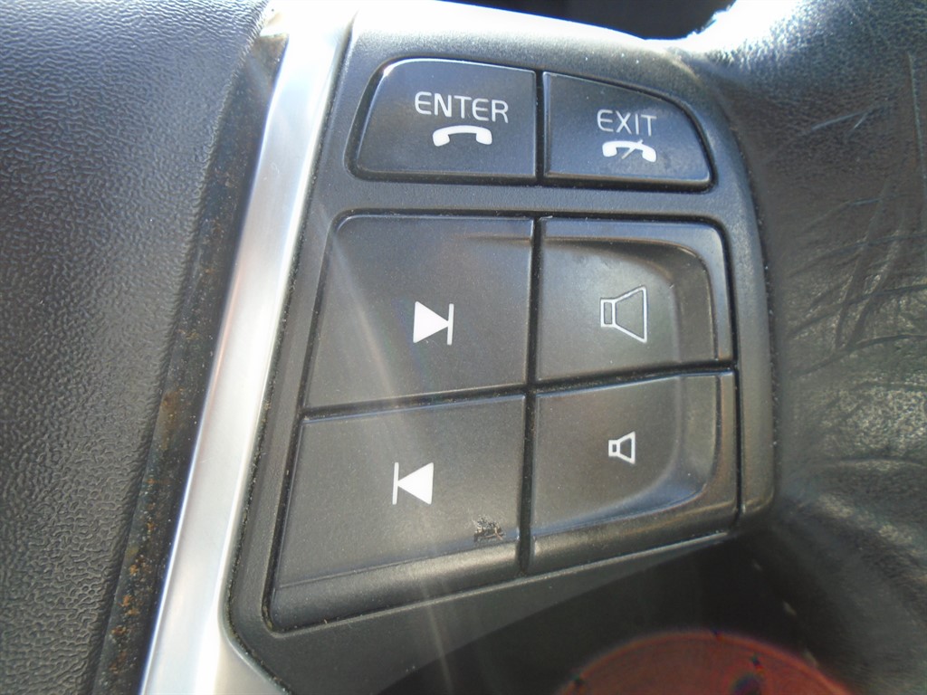 Used Volvo V70 2009 for sale - 76104528: Photo 25