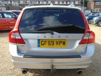 Used Volvo V70 2009 for sale - 76104528: Photo 4