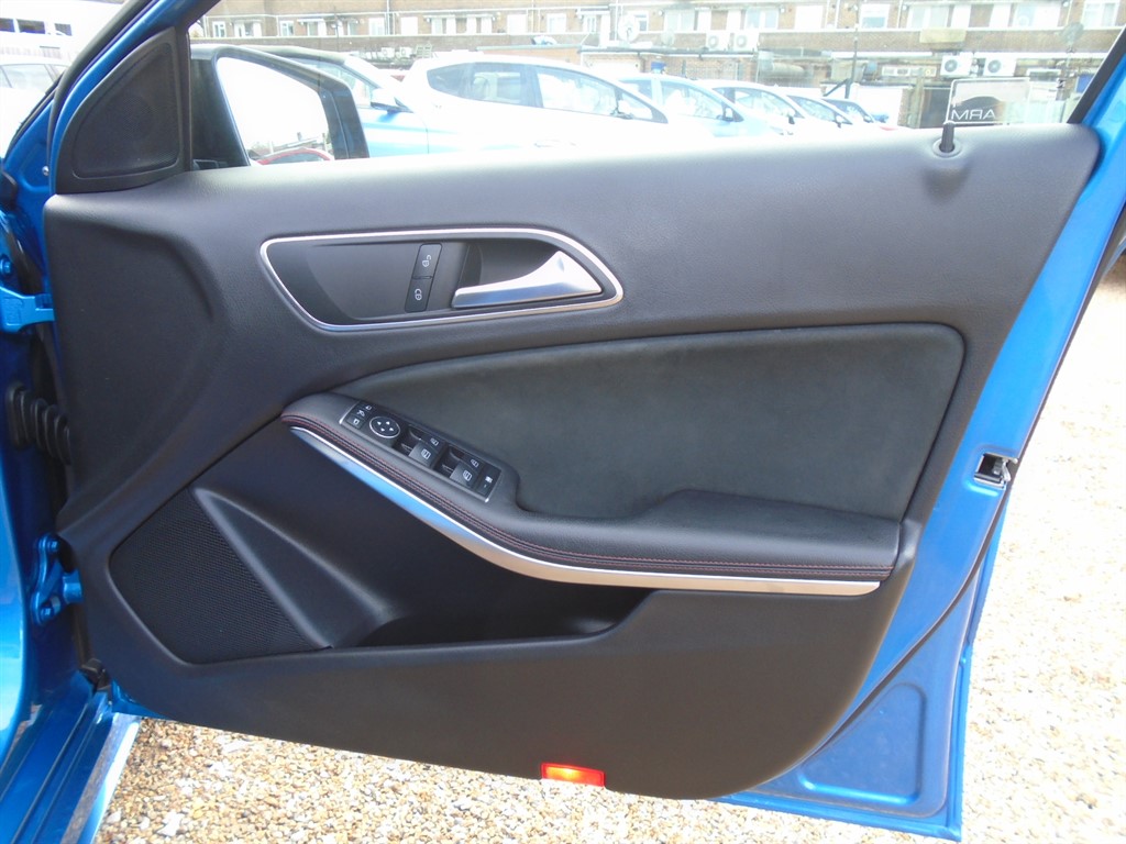 Used Mercedes-Benz A-Class 2016 for sale - 76466654: Photo 13