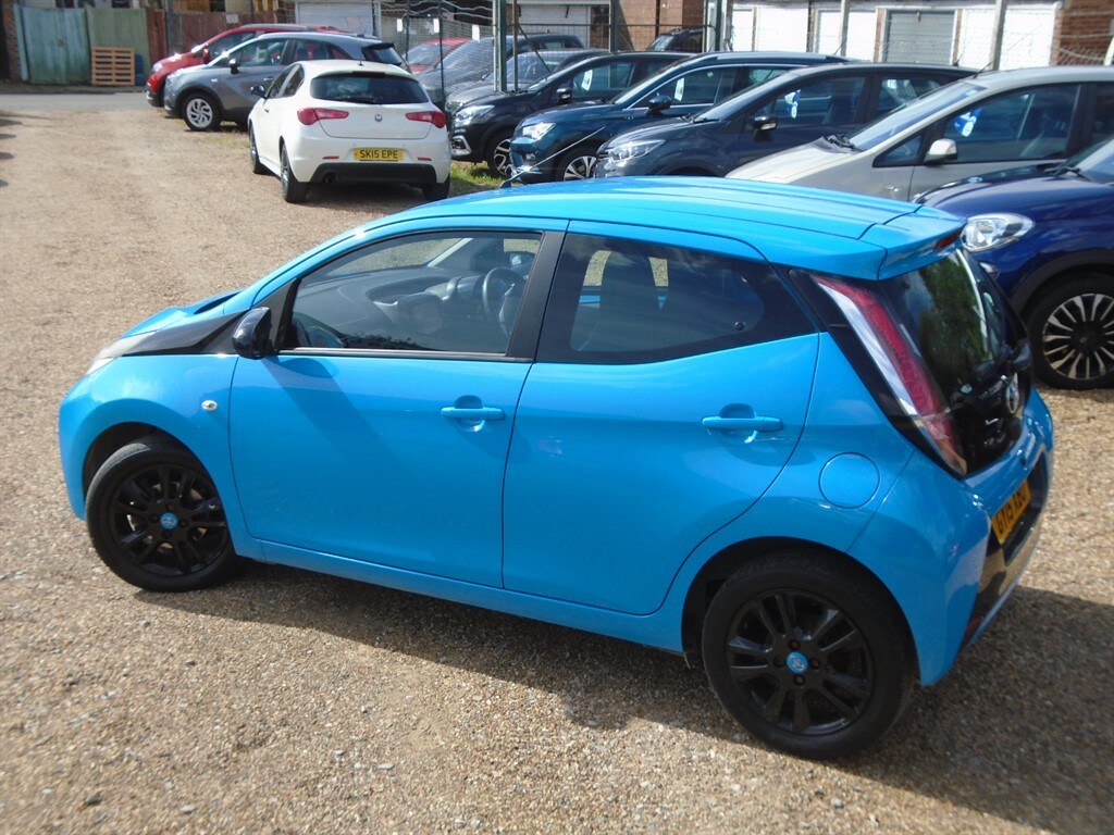 Used Toyota AYGO 2015 for sale - 75972677: Photo 11