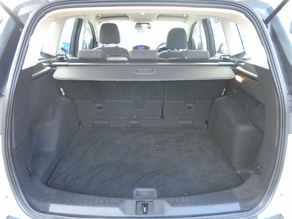 Used Ford Kuga 2015 for sale - 76438265: Photo 17