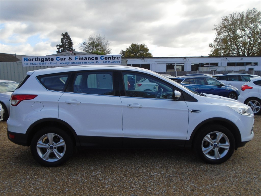 Used Ford Kuga 2015 for sale - 76438265: Photo 2