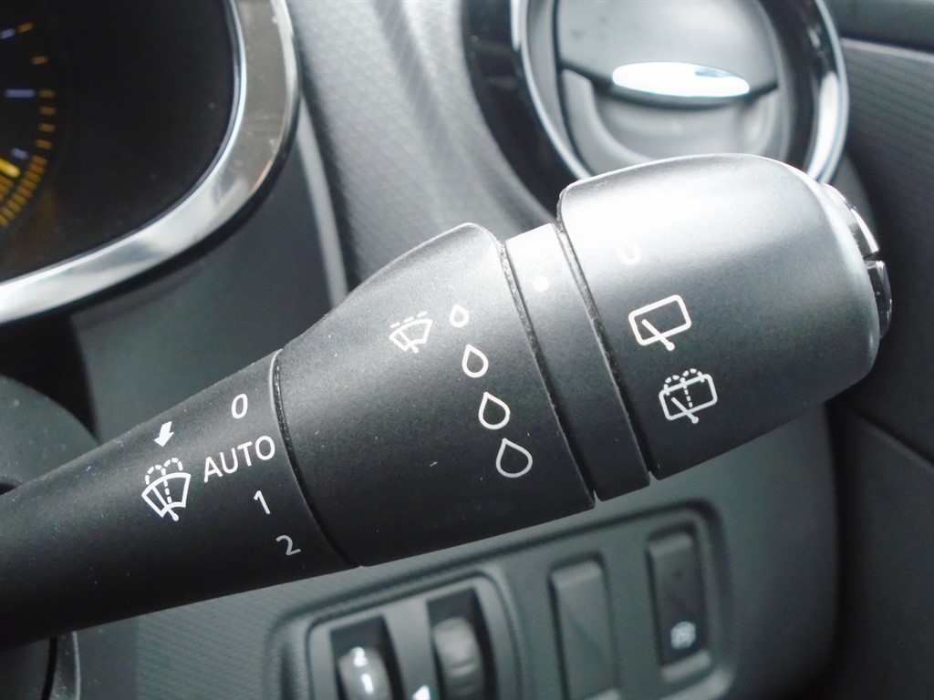 Used Renault Clio 2014 for sale - 75972658: Photo 25