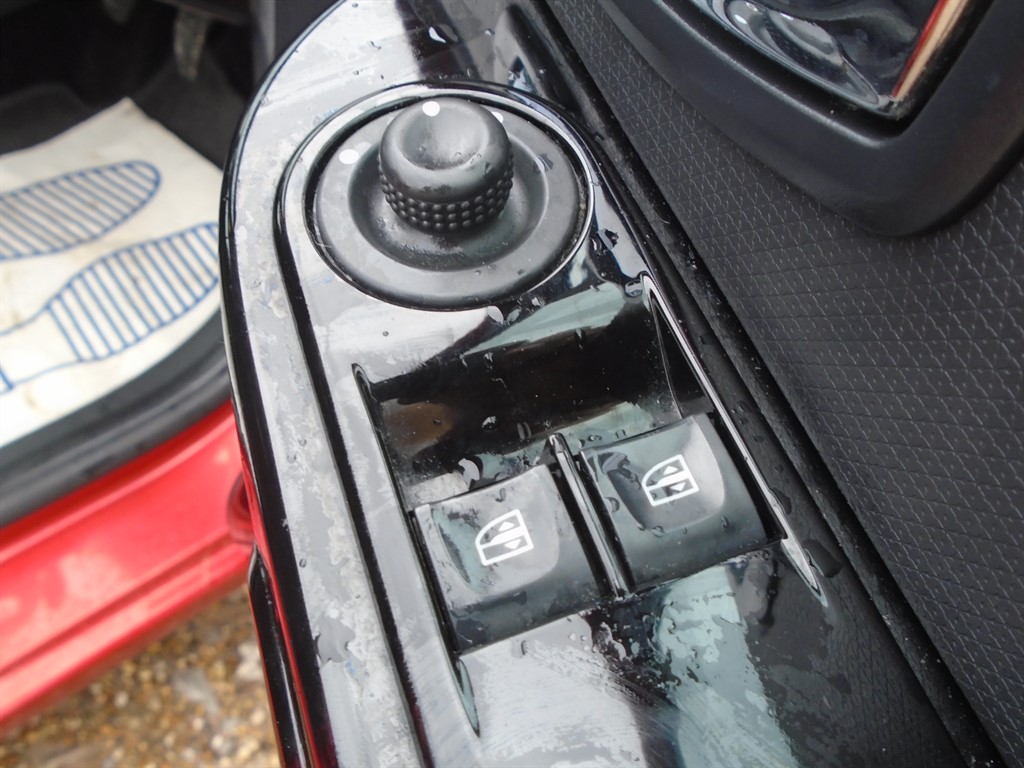 Used Renault Clio 2014 for sale - 75972658: Photo 27