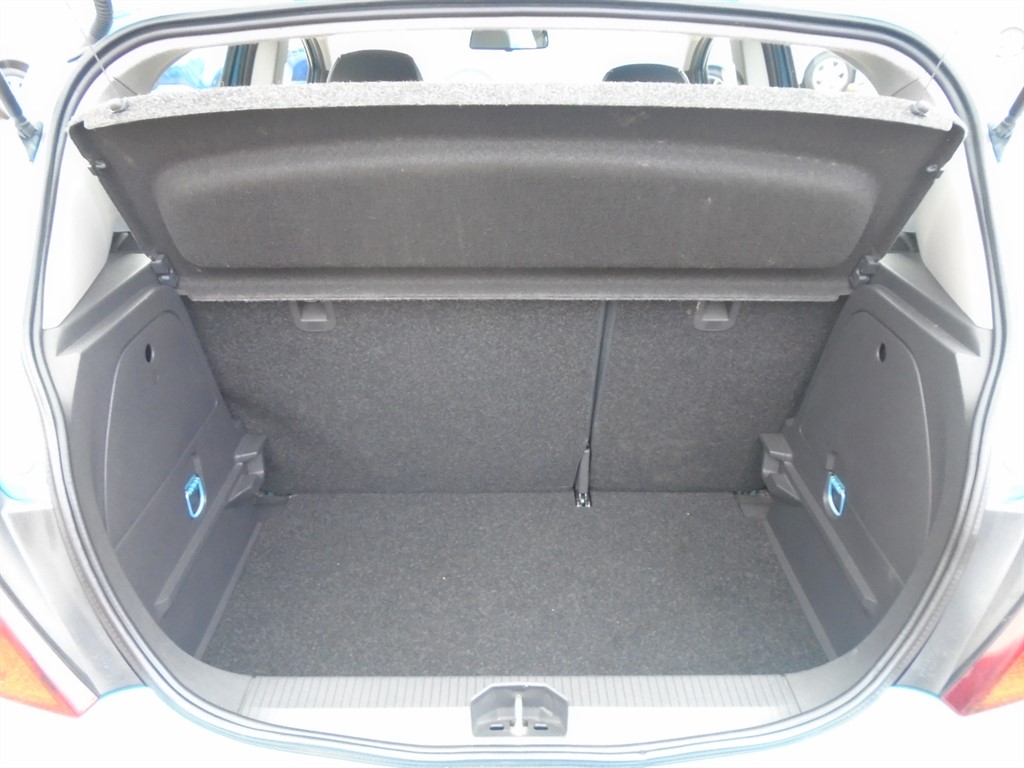 Used Vauxhall Corsa 2010 for sale - 76466636: Photo 17