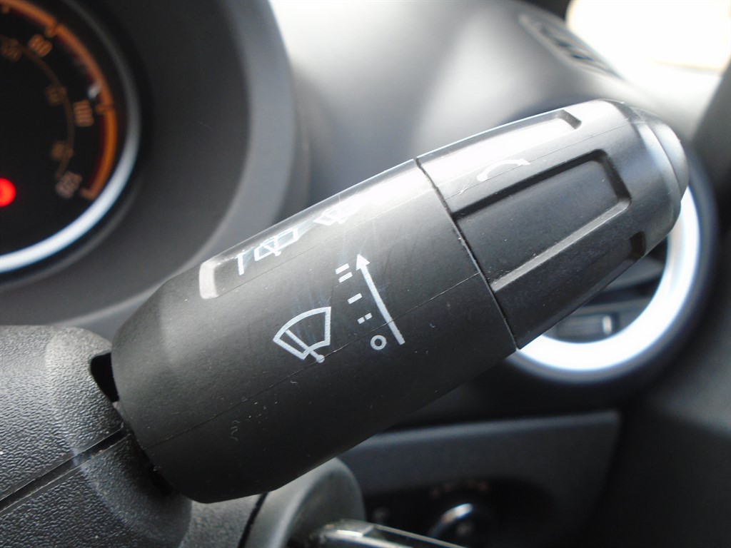 Used Vauxhall Corsa 2010 for sale - 76466636: Photo 23